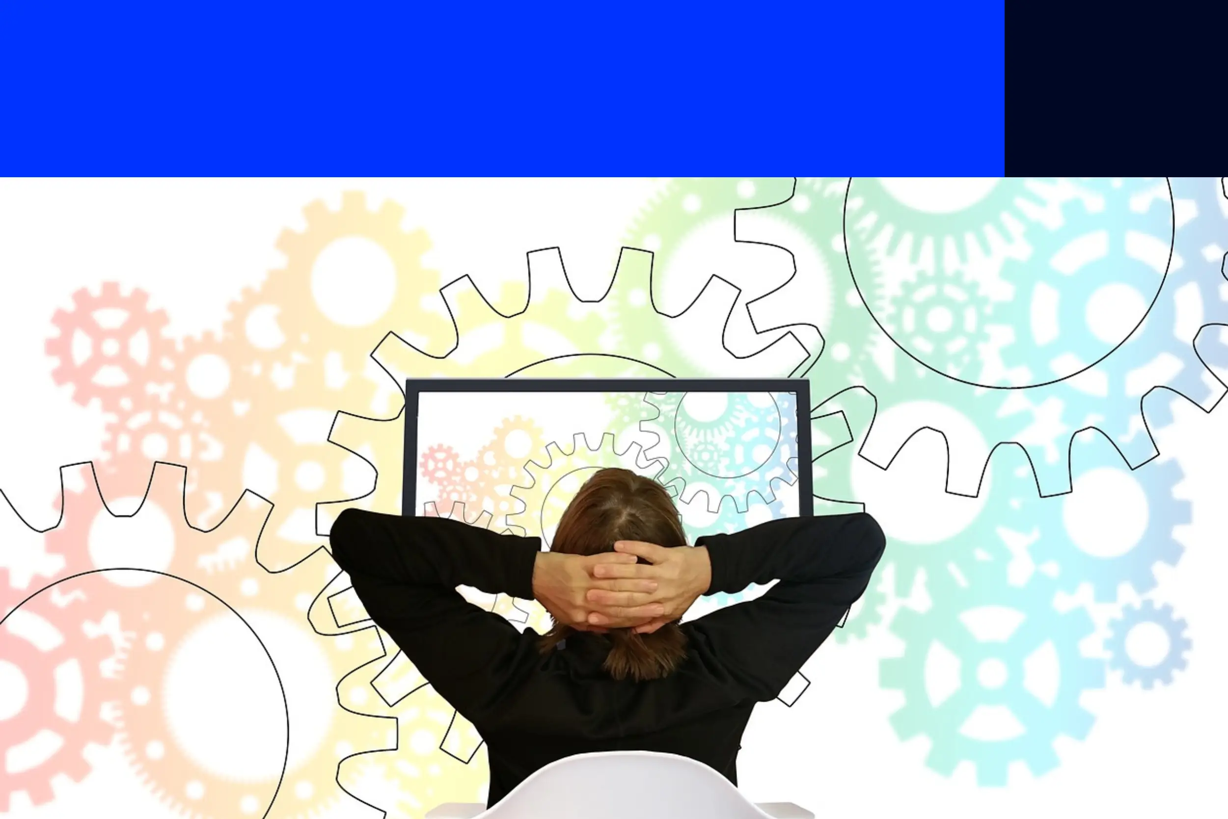 Pessoa simulando automação empresarial